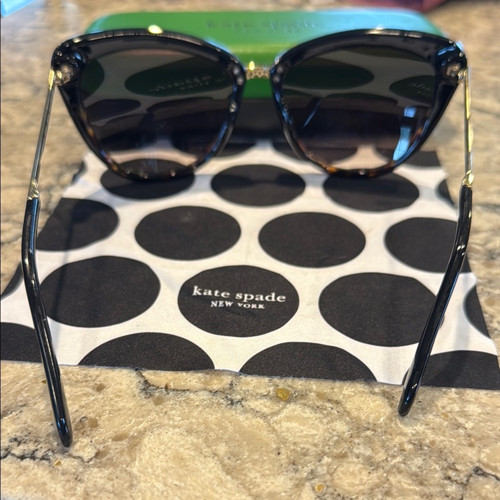Kate Spade Black and Tortoise Sunglasses with Green Case - Picture 2 of 7
